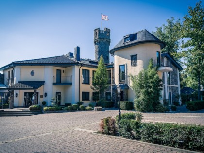 Фото: Burg Schwarzenstein